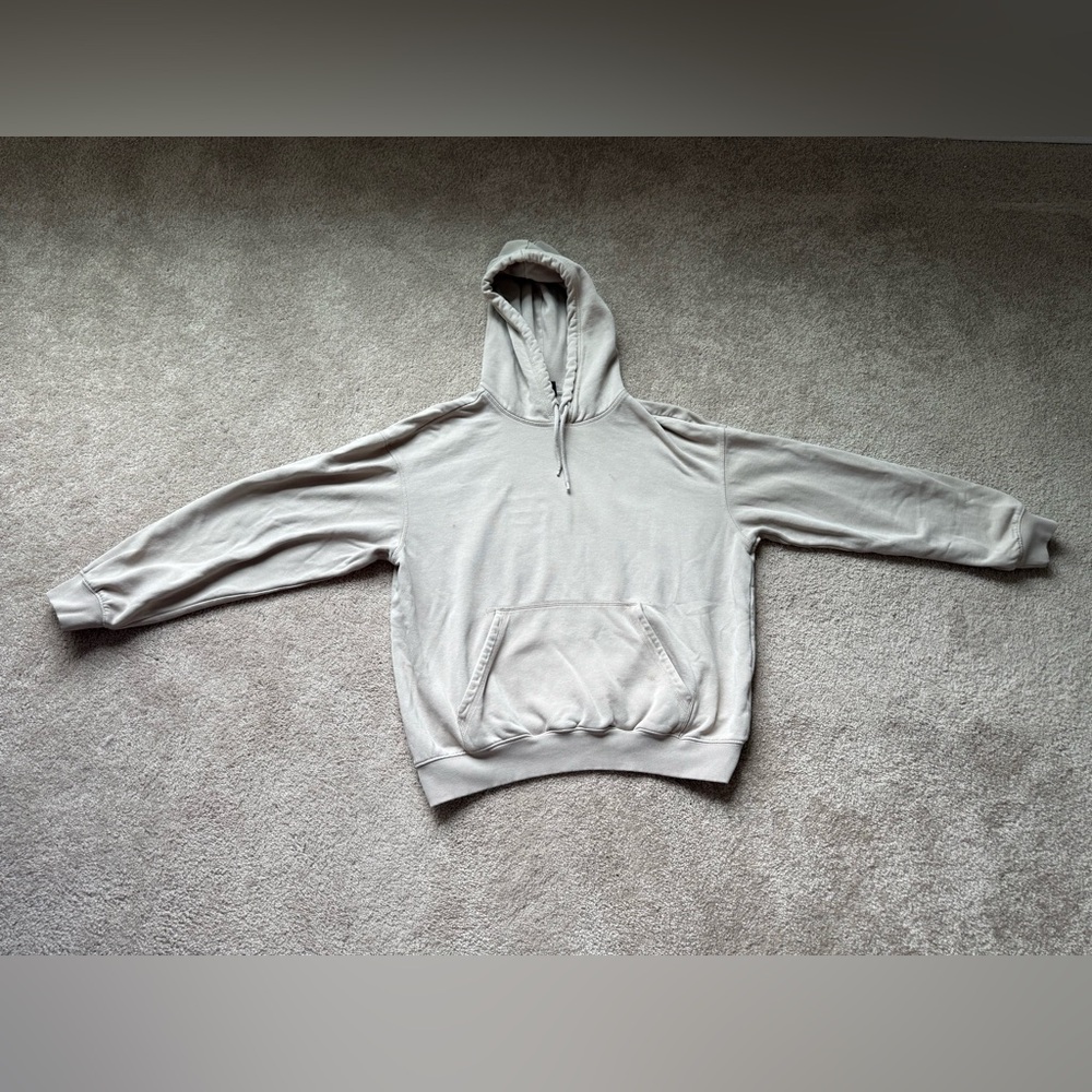 H&M | Relaxed Fit Hoodie | Beige/Tan | Men’s Medium